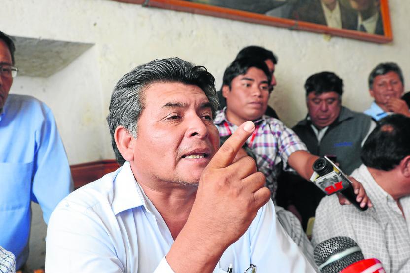 Islay: Regidores salvan de la vacancia a alcalde de Dean Valdivia