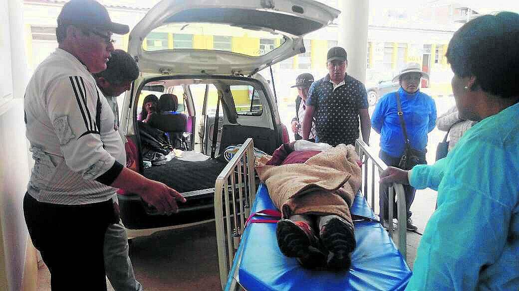 Cubren cuerpo de chofer creyéndolo muerto, pero se levantó como si nada