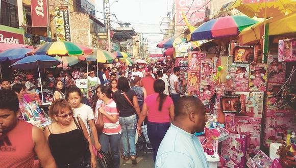 Caos en las calles por las fiestas navideñas 