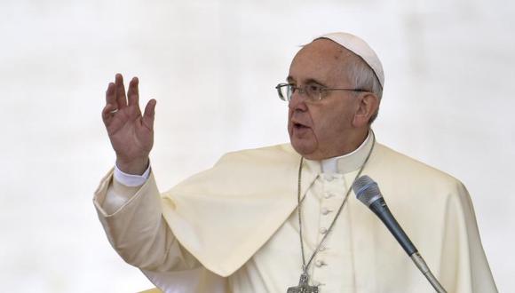 El Papa Francisco pide aumentar esfuerzos para detener al ébola