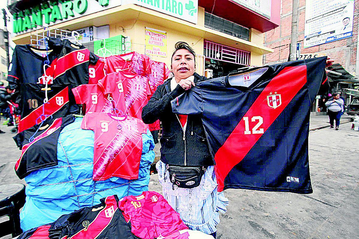 ​Comerciantes esperan duplicar venta de polos y casacas de la selección