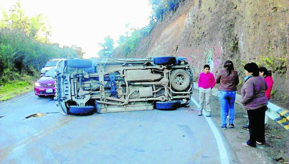 Huanta: 8 salvan de morir en dos accidentes