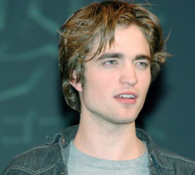 Robert Pattinson asegura que Twitter lo tiene "jodido"  