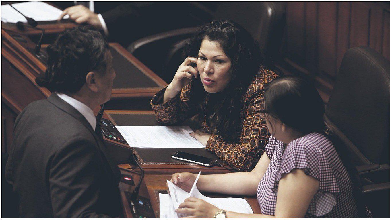 Yesenia Ponce afrontará investigación en Fiscalía de Huaraz por su hoja de vida 