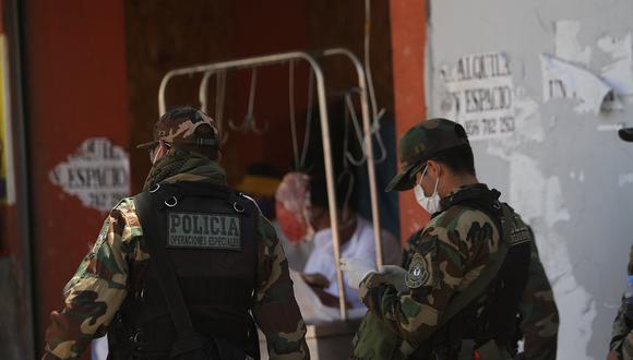 Arequipa: ​Policía muere por COVID-19 esperando cama UCI en hospital Honorio Delgado