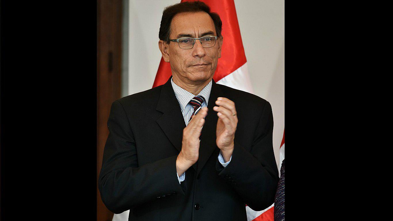 Martín Vizcarra: La hoja de vida del nuevo Presidente del Perú