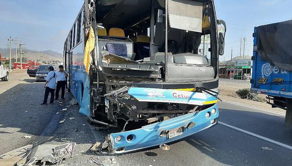 Doce heridos deja choque de buses en Mala