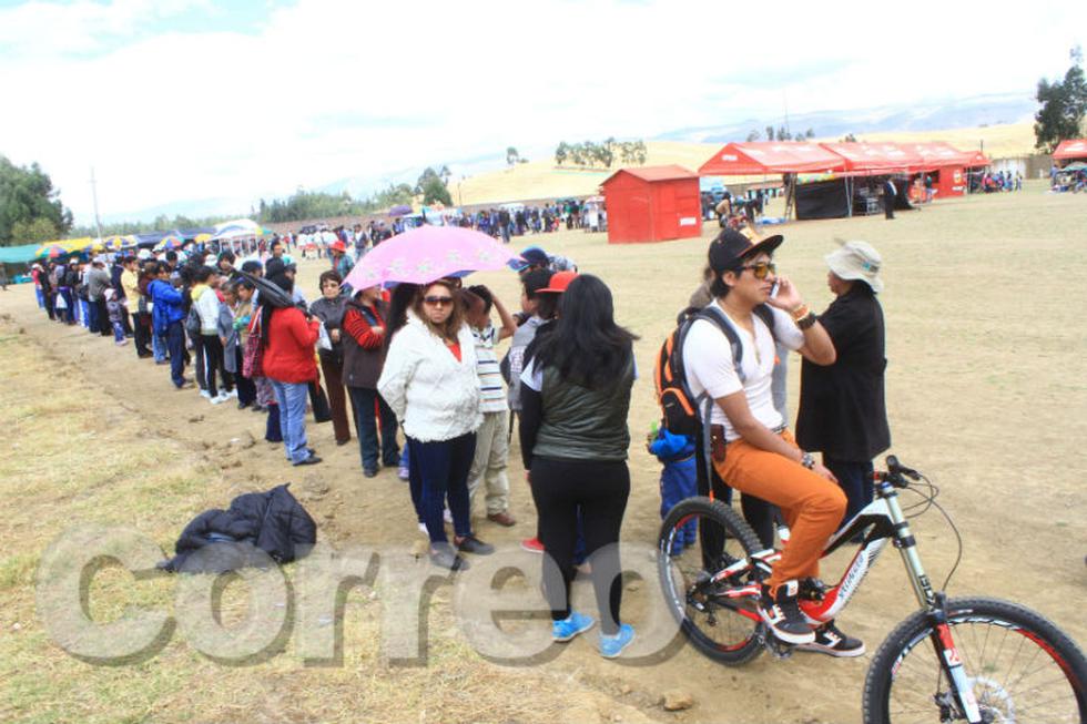 Dos mil platos de mondongo se sirvieron en Hualahoyo (FOTOS)