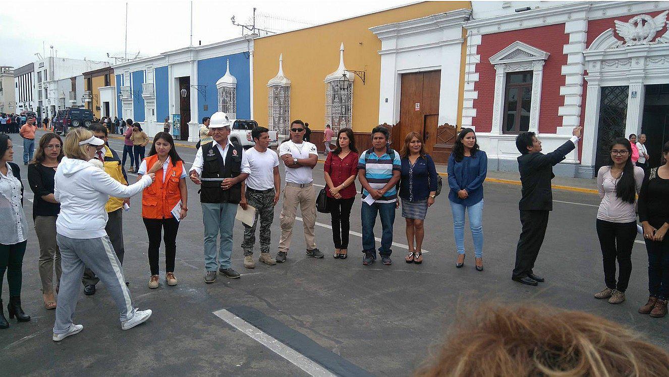 Trujillanos participan de Simulacro de Sismo y Tsunami (VIDEO) 