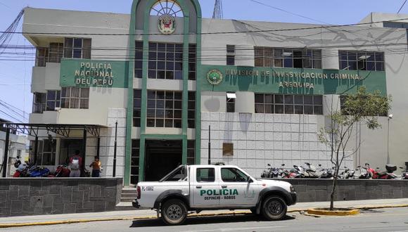 Policía de Arequipa investiga la denuncia realizada por conductora |Foto: Nelly Hancco