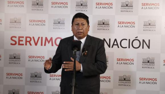 Legislador de Perú libre indicó que su agrupación política no formará parte del Gabinete actual. Opinó que a Pedro Castillo se le puede dictar prisión preventiva con restricciones como “una muestra democrática al país”.