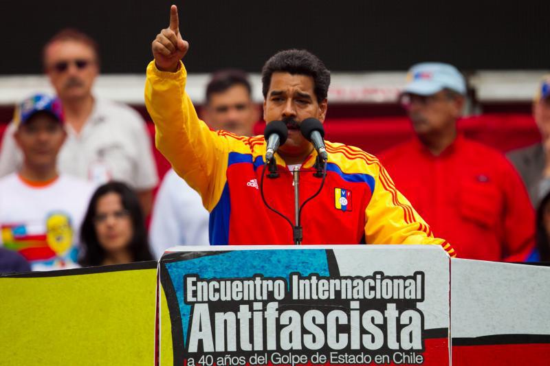 ​Maduro ordena multiplicar presencia militar en frontera con Colombia