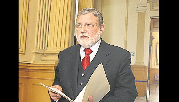 Ernesto Blume será el ponente en caso del hábeas corpus de Nadine en el TC