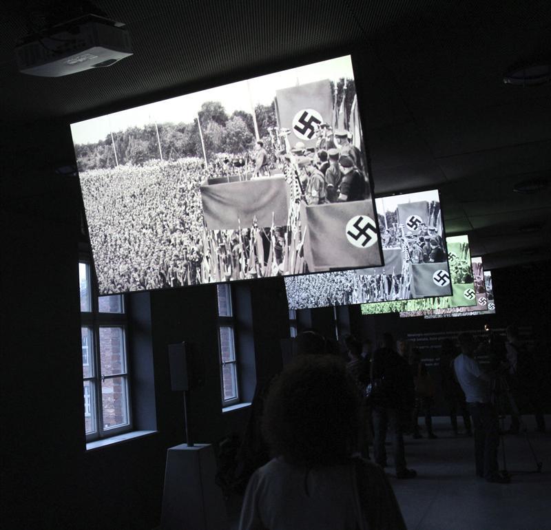 Exponen imágenes sobre el holocausto en Auschwitz