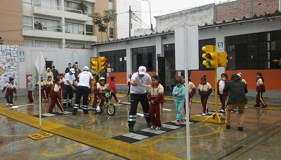 ​Lima: promueven prevención de accidentes de tránsito en colegio (VIDEO)
