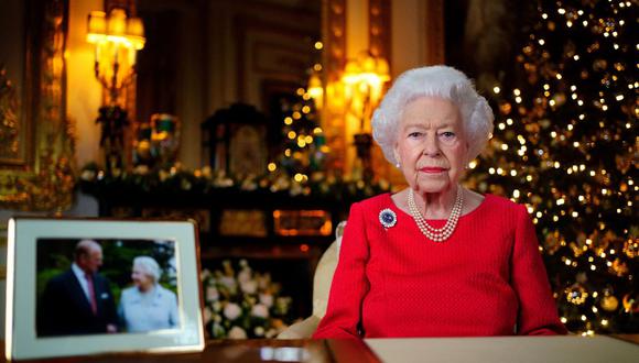 Isabel II, de 95 años, pasaba las fiestas de Navidad en el castillo de Windsor. (Foto: VICTORIA JONES / POOL / AFP).