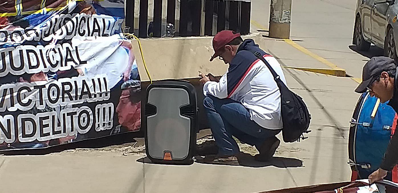 Trabajadores judiciales protestan exigiendo aumento de sueldos