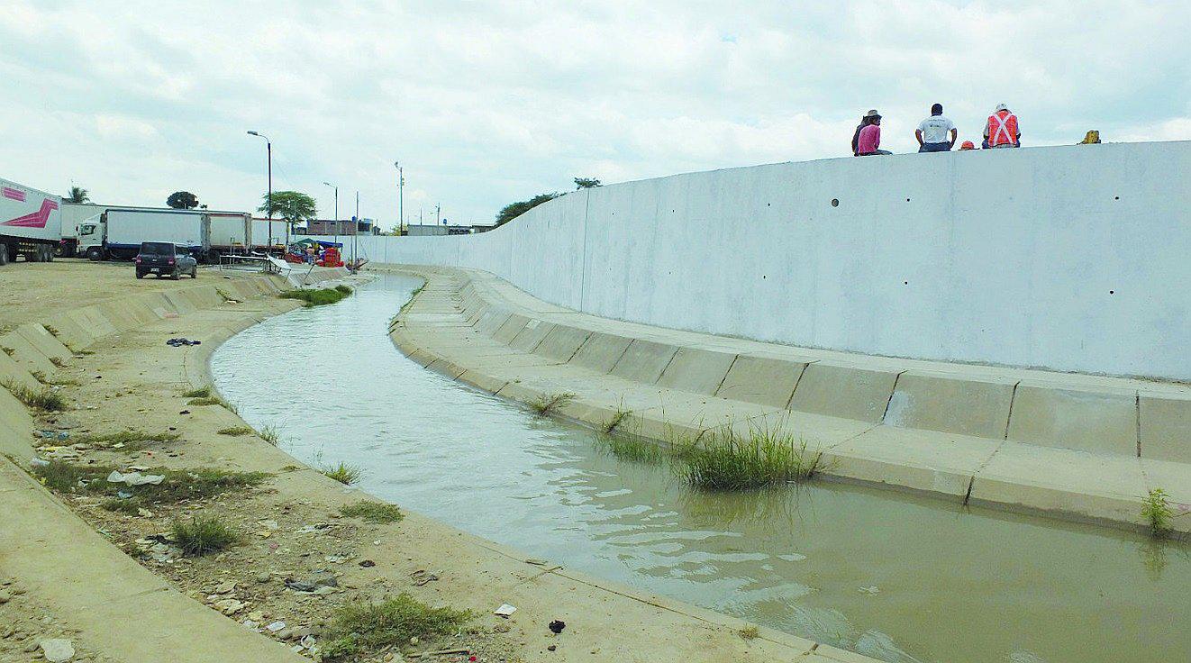 Solicitarán al alcalde de Zarumilla que intervenga   en construcción de muro