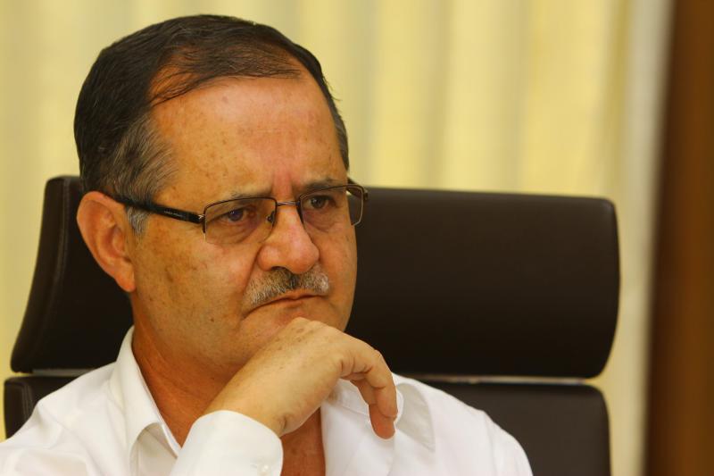 Marco Falconí copia a candidato de Lambayeque