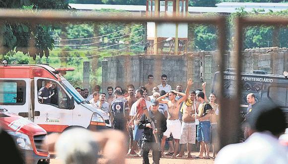 Brasil: Unos 99 reos fugan de prisión tras mortal motín