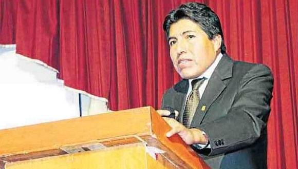 Puno: Alcalde Flores responsabiliza de los bonos de Emsa Puno a su antecesor