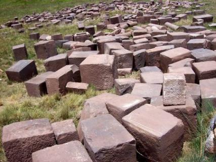 Investigan extraña aparición de piedras incas en Sacsayhuamán