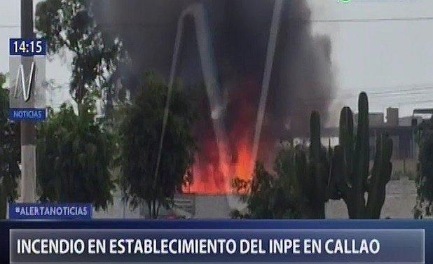 Incendio se registra en local administrativo del INPE en el Callao (VIDEO)