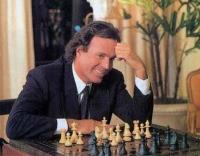 Julio Iglesias compra mansión de US$ 15,2 millones en Miami