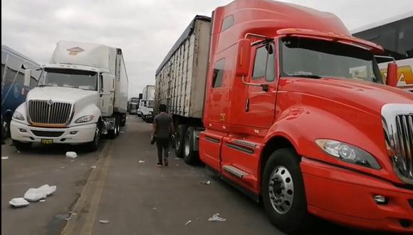 La Libertad: Transportistas y pasajeros podrían pasar Año Nuevo en la Panamericana Norte por bloqueo de vías (Foto: Captura de pantalla RPP)