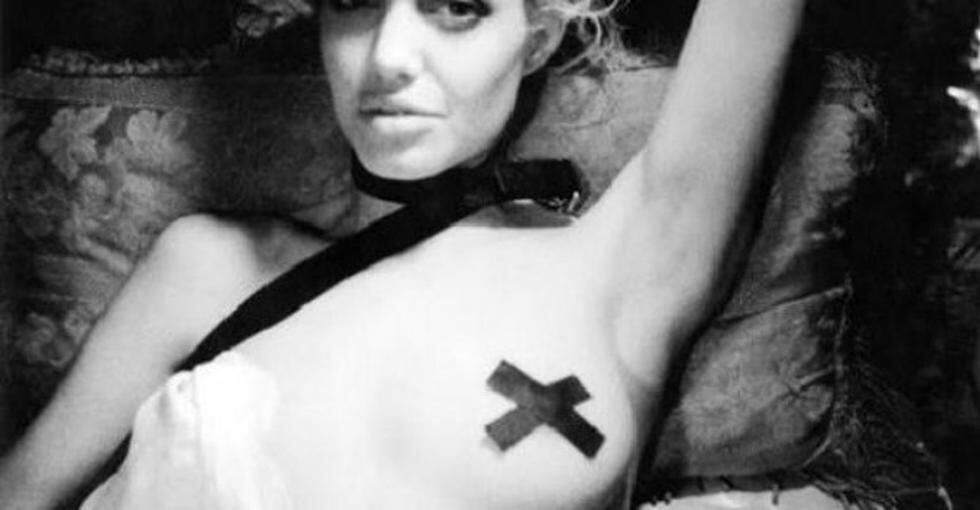 Filtran las primeras fotos del video prohibido de Angelina Jolie