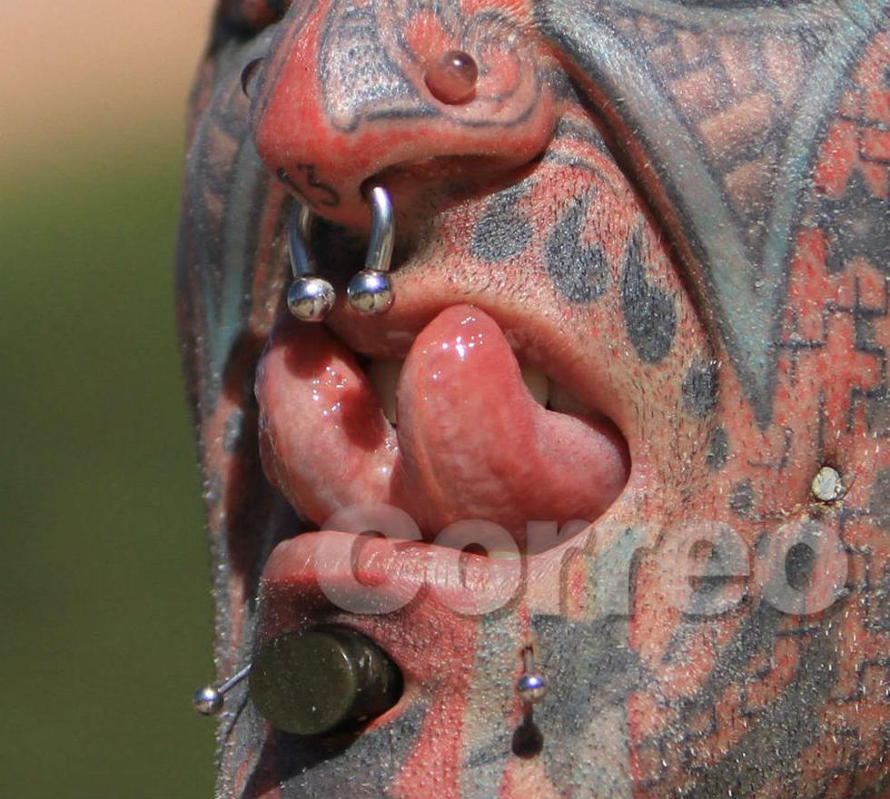 El hombre más tatuado del mundo alborota a Huancayo (FOTOS)