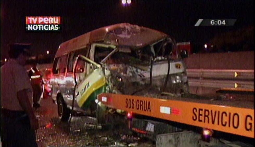 (VIDEO): Choque de combi y tráiler deja ocho heridos | PERU | CORREO