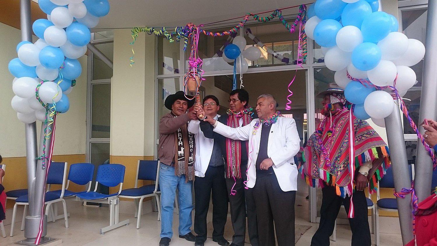 Entregan Centro de Salud de Ocongate en Cusco