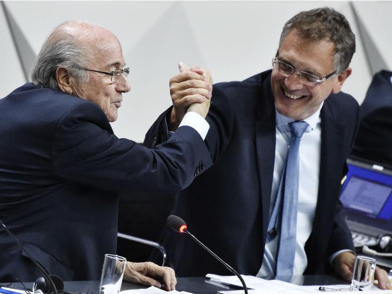 FIFA: Mano derecha de Blatter involucrado en transacciones sospechosas