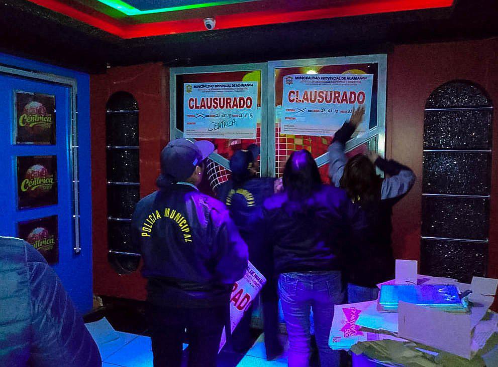 Todas las discotecas trabajan al margen de la Ley