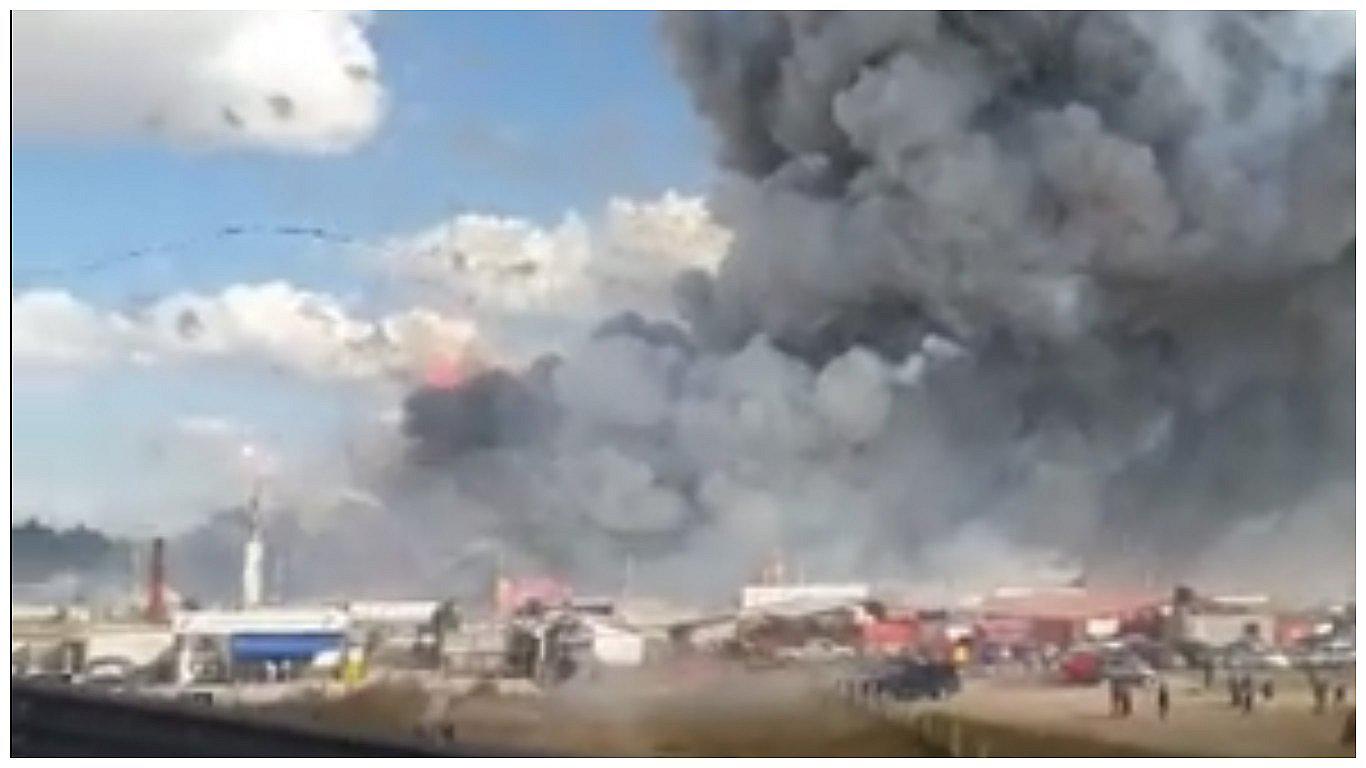 Video muestra preciso instante en el que explosiona mercado de pirotécnicos