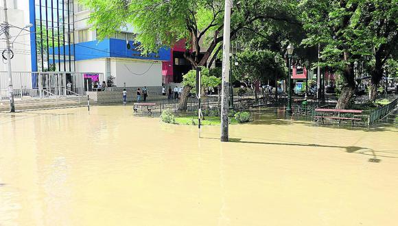 Piura: Unas 900 familias de la ciudad afectadas con la inundación de sus viviendas