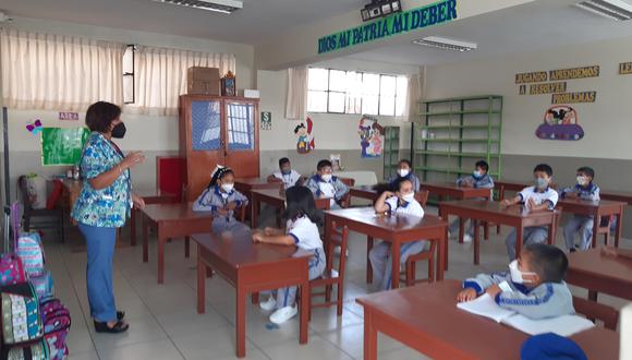Menores retornaron a las aulas cumpliendo los protocolos sanitarios contra la COVID-19.
