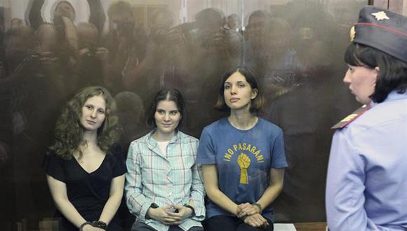 Rusia: Condenan a dos años de prisión a grupo punk Pussy Riot
