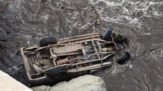 Áncash: Camioneta cae a río Tablachaca y chofer pierde la vida