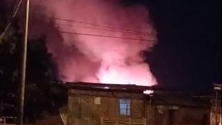 Incendio arrasa con varias viviendas en Sullana