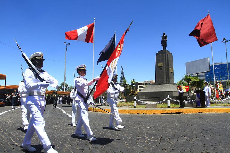 Arequipa conmemora a héroe nacional Miguel Grau (FOTOS)