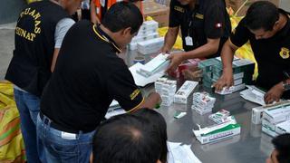 Incautan 42 mil cajas de cigarrillos de contrabando camufladas en cargamento de fruta en Puno