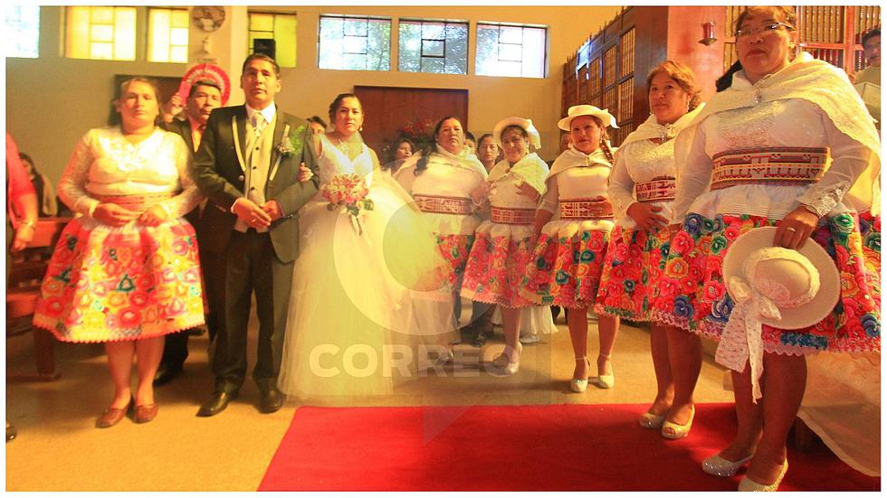 ​Boda andina en Huancayo se celebra a ritmo de Santiago y Fiestas Patrias (FOTOS)