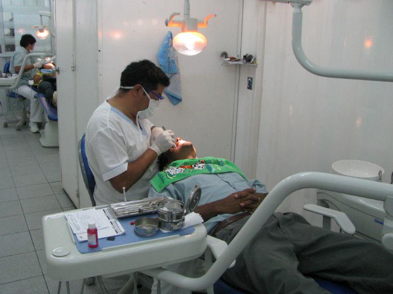 Vacunarán a odontólogos contra la Hepatitis B