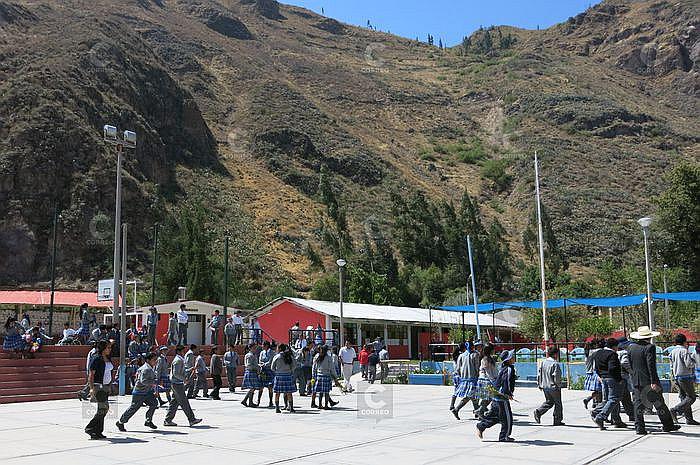 Alumnos de la UNSA enseñarán en colegios de La Unión y Caylloma