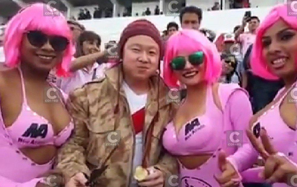 Porrista del Sport Boys le robó un beso a Kenji Fujimori (VIDEO)
