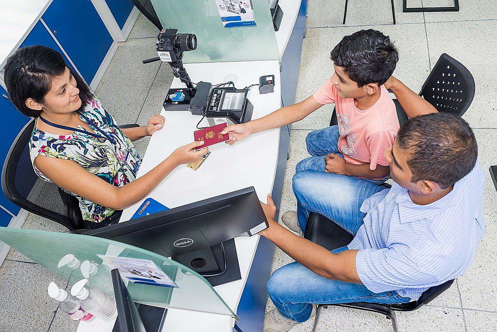 Viajes de promoción: ¿Qué autorización se requiere para salida de menores al extranjero?