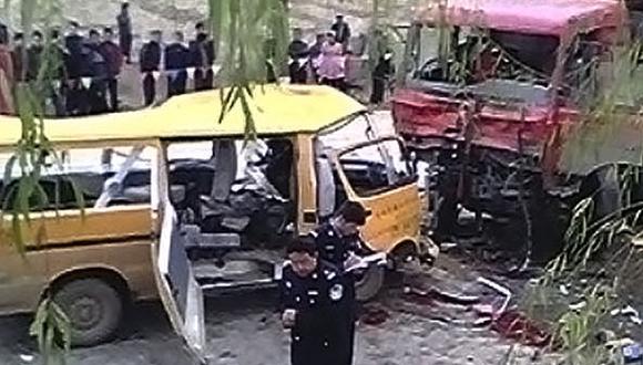 Ocho escolares mueren y otros 32 quedan heridos en accidente en China