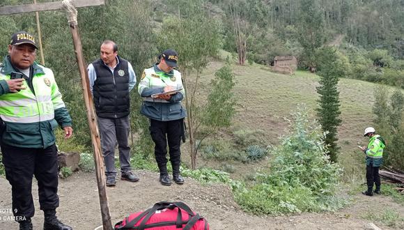 Según pobladores del distrito de Independencia, perros hallaron a recién nacida y la atacaron hasta dejarla sin vida.